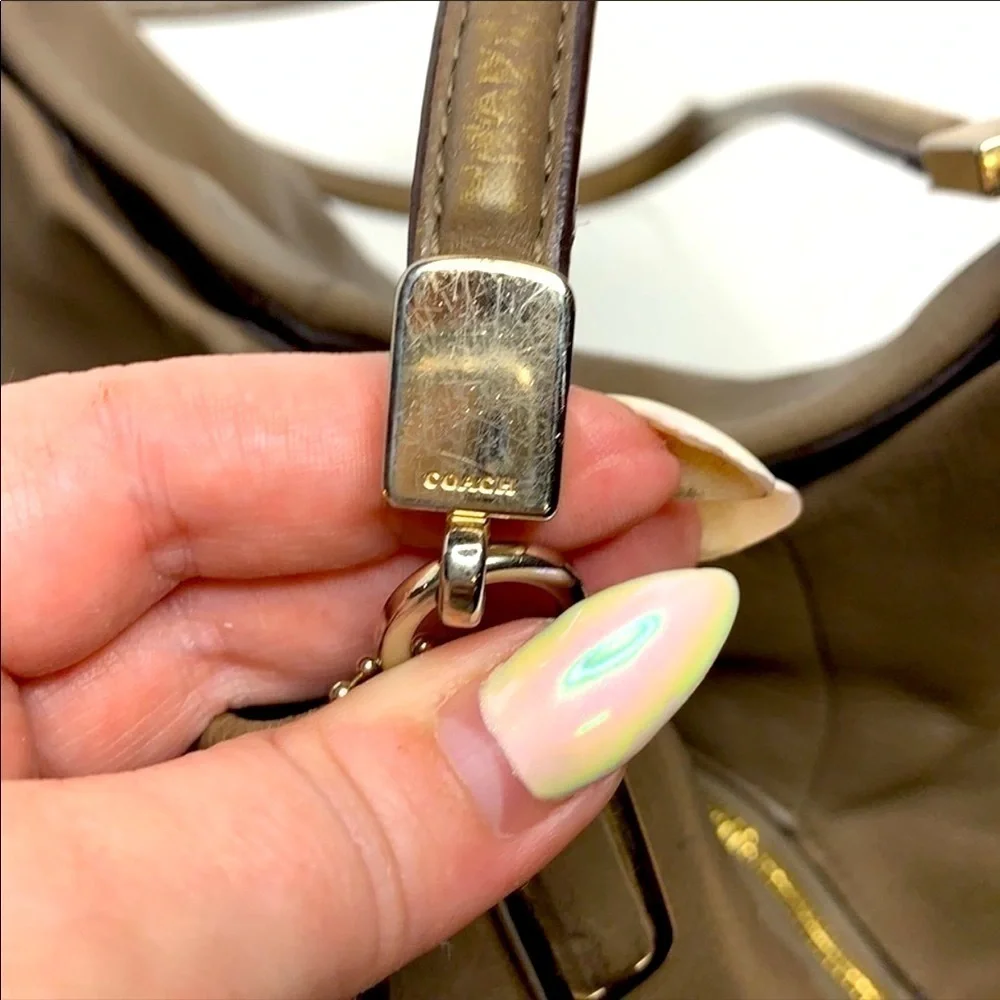 MADISON LEATHER SMALL PHOEBE SHOULDER BAG